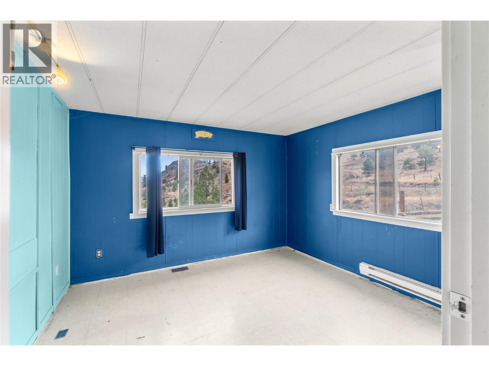 5165 Trans Canada Highway W, Kamloops, British Columbia  V1S 2A5 - Photo 8 - 10379895