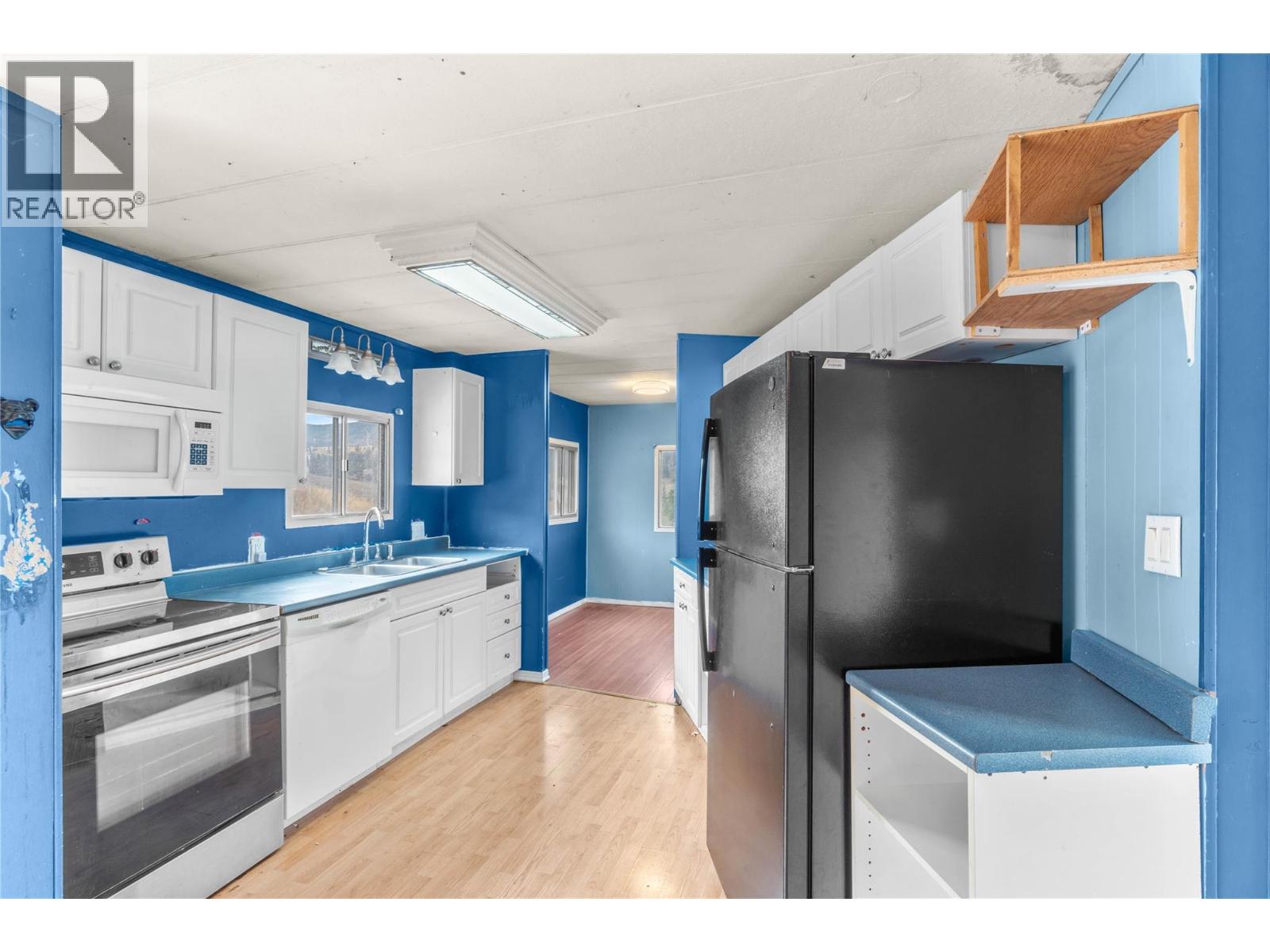 5165 Trans Canada Highway W, Kamloops, British Columbia  V1S 2A5 - Photo 9 - 10379895