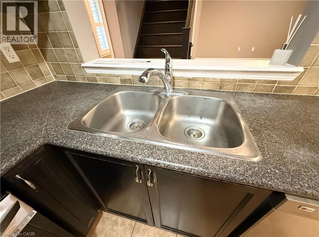 183 Chase Crescent, Cambridge, Ontario  N3C 0B2 - Photo 14 - 40813096