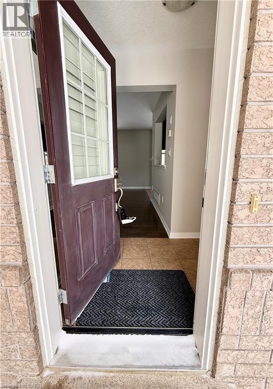 183 Chase Crescent, Cambridge, Ontario  N3C 0B2 - Photo 3 - 40813096