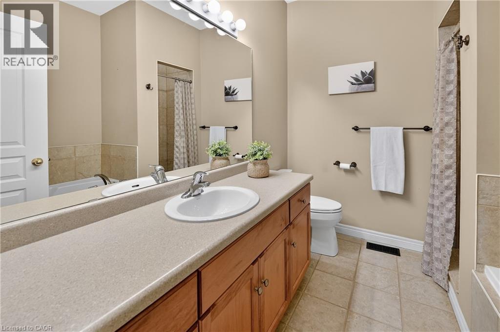 26 Conrad Place, Grimsby, Ontario  L3M 5S5 - Photo 13 - 40812872