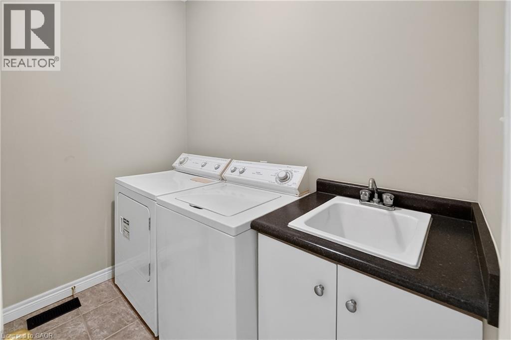 26 Conrad Place, Grimsby, Ontario  L3M 5S5 - Photo 19 - 40812872