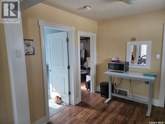 1131 C Avenue N, Saskatoon, Saskatchewan  S7L 1K3 - Photo 6 - SK030256