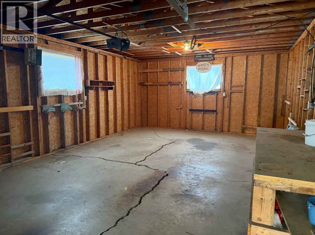 305 2 Street E, Foremost, Alberta  T0K 0X0 - Photo 32 - A2264352