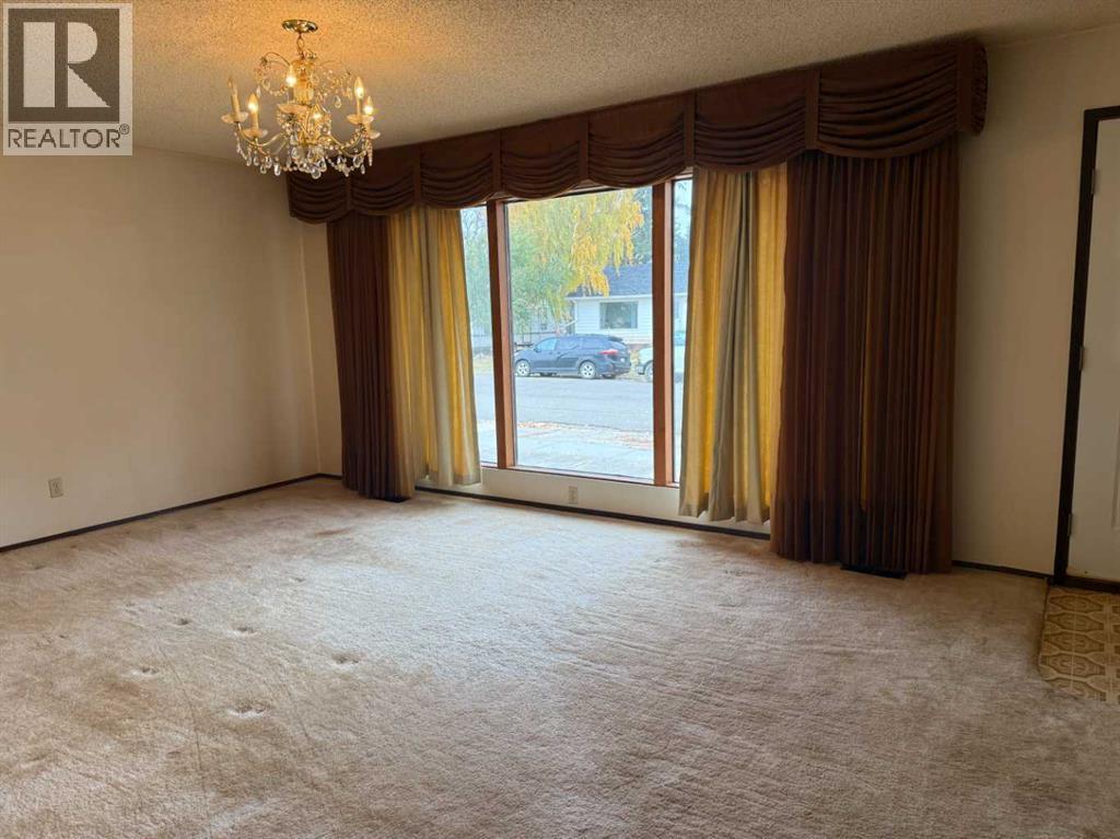 305 2 Street E, Foremost, Alberta  T0K 0X0 - Photo 13 - A2264352