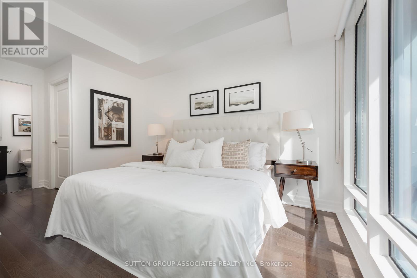 3212 - 8 The Esplanade Avenue, Toronto (Waterfront Communities), Ontario  M5E 0A6 - Photo 13 - C12869210