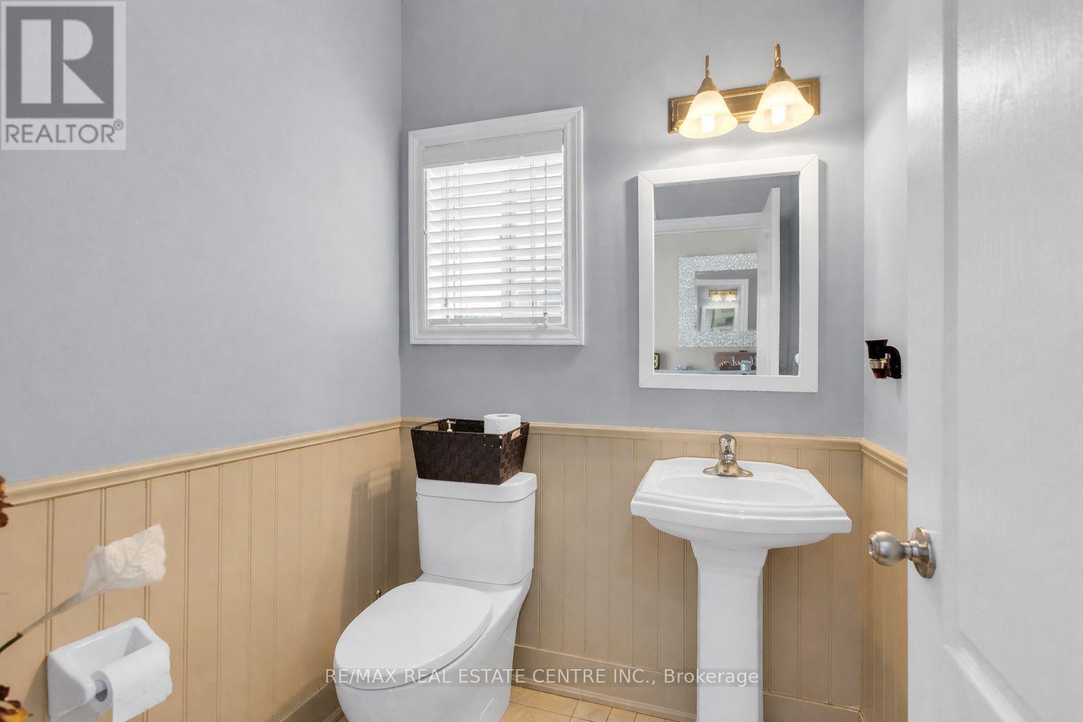 713 Halbert Drive, Shelburne, Ontario  L0N 1S2 - Photo 7 - X12895476