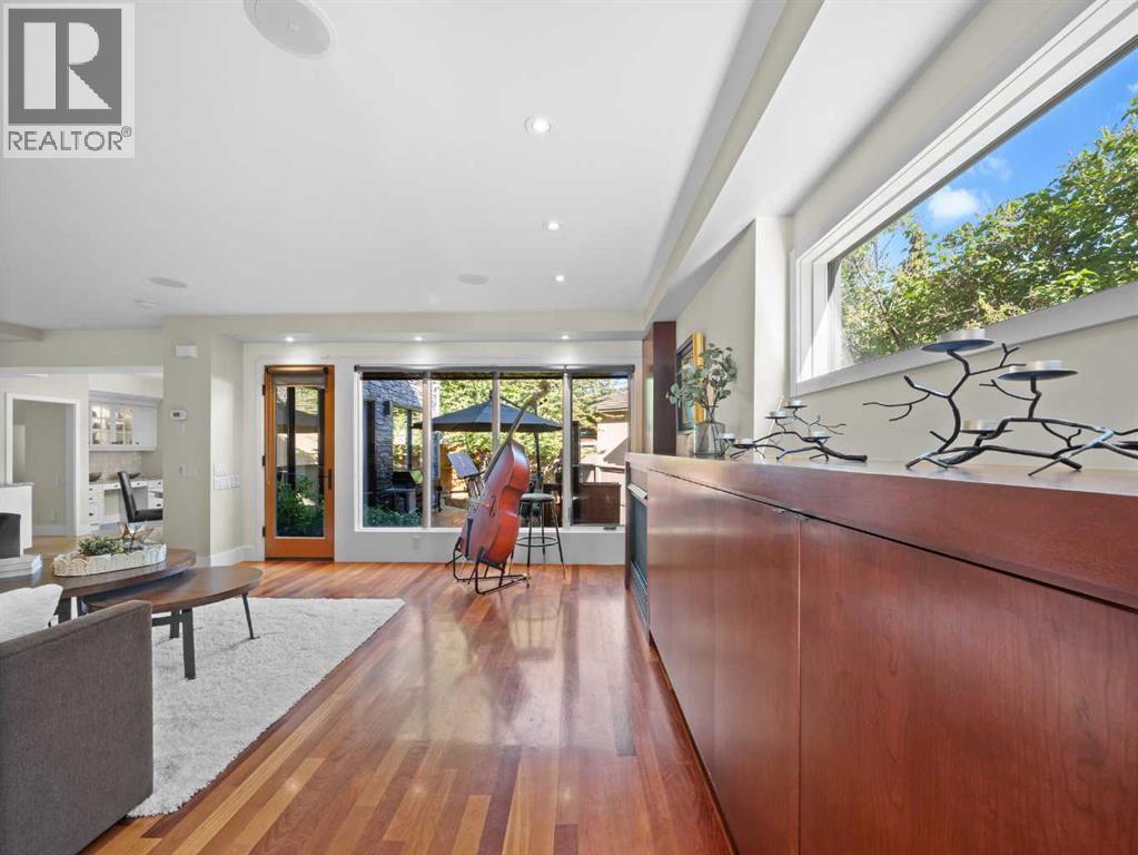 2716 Carleton Street SW, Calgary, Alberta  T2T 3K9 - Photo 15 - A2278226