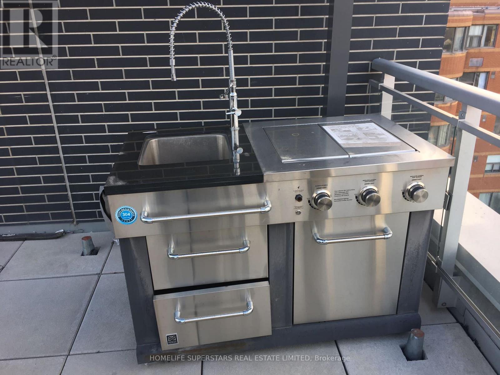 305 - 10 Willison Square N, Toronto, Ontario  M5T 0A8 - Photo 7 - C12895680