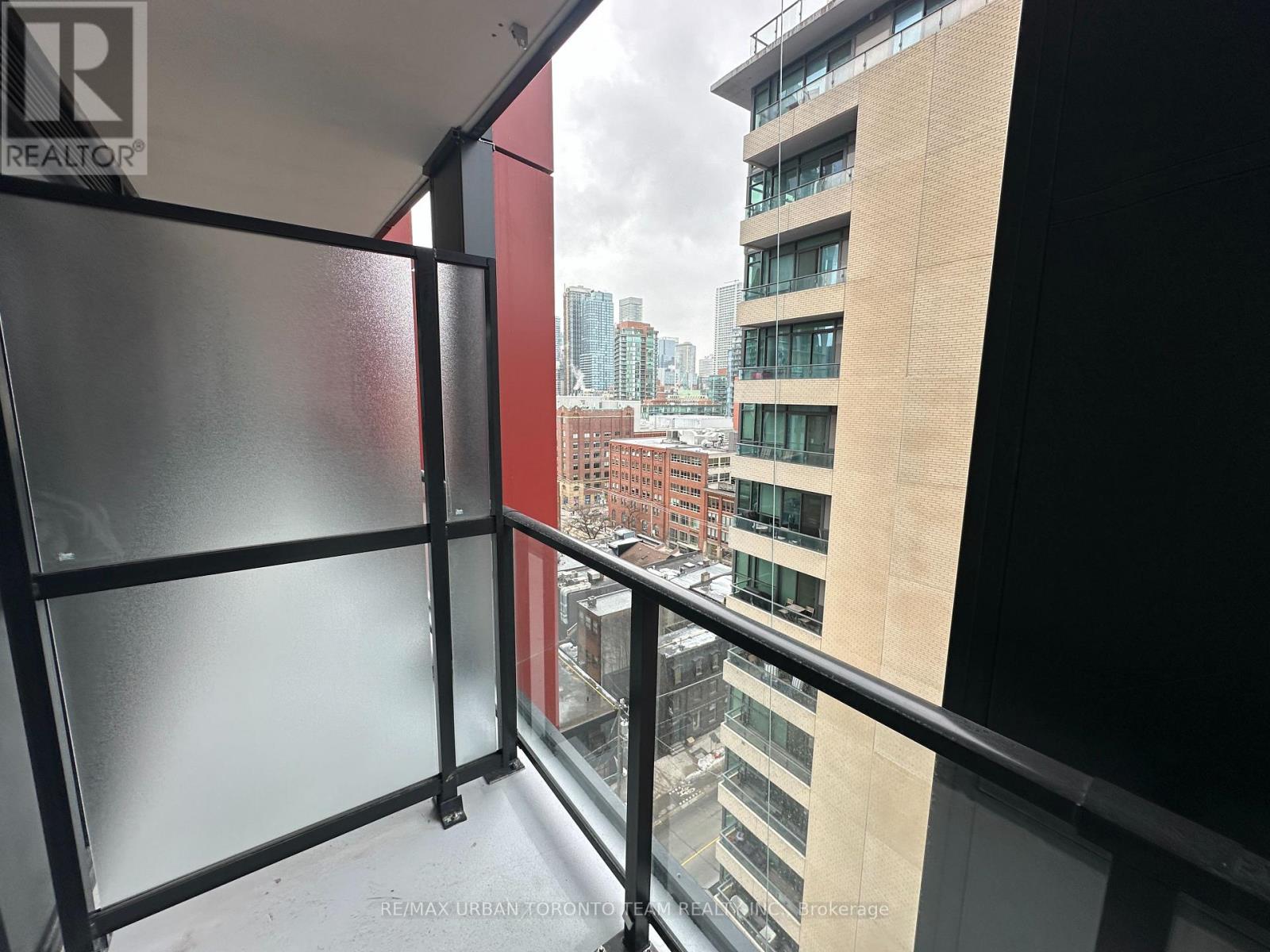 1516 - 180 Front Street E, Toronto, Ontario  M5A 0K9 - Photo 13 - C12895716