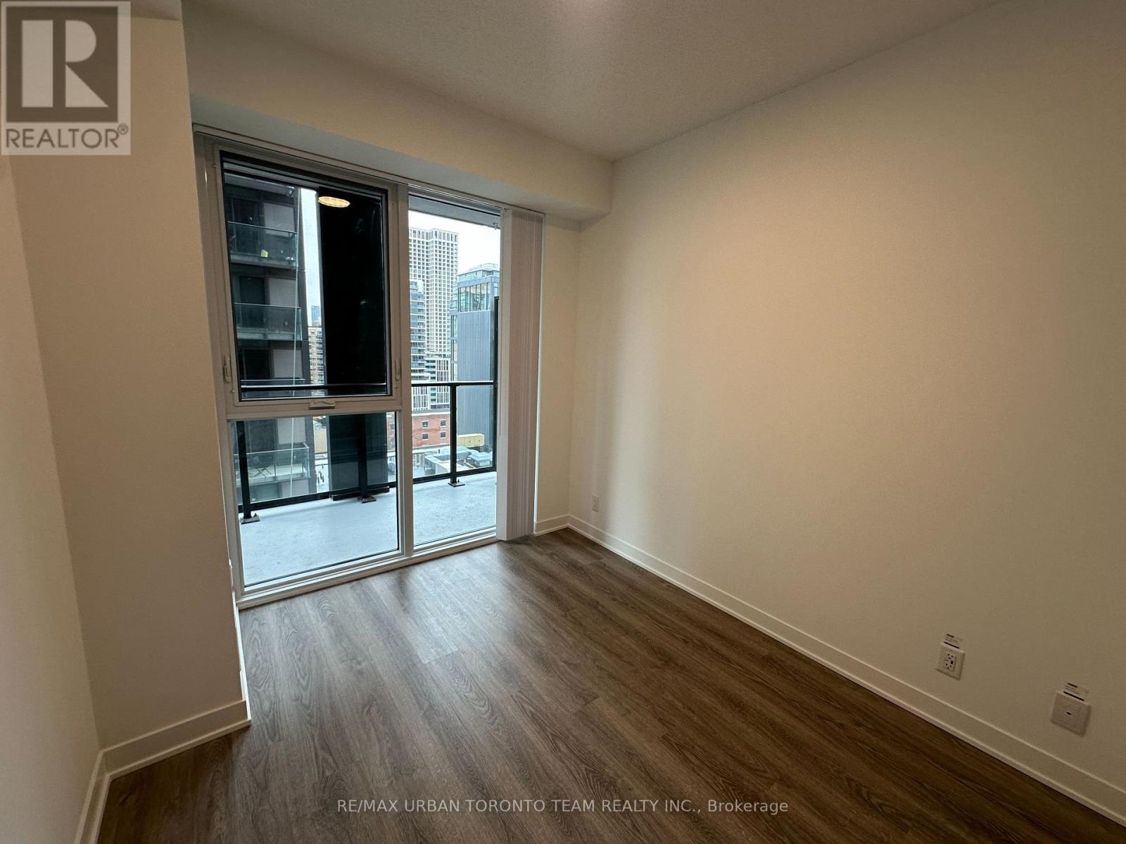 1516 - 180 Front Street E, Toronto, Ontario  M5A 0K9 - Photo 9 - C12895716