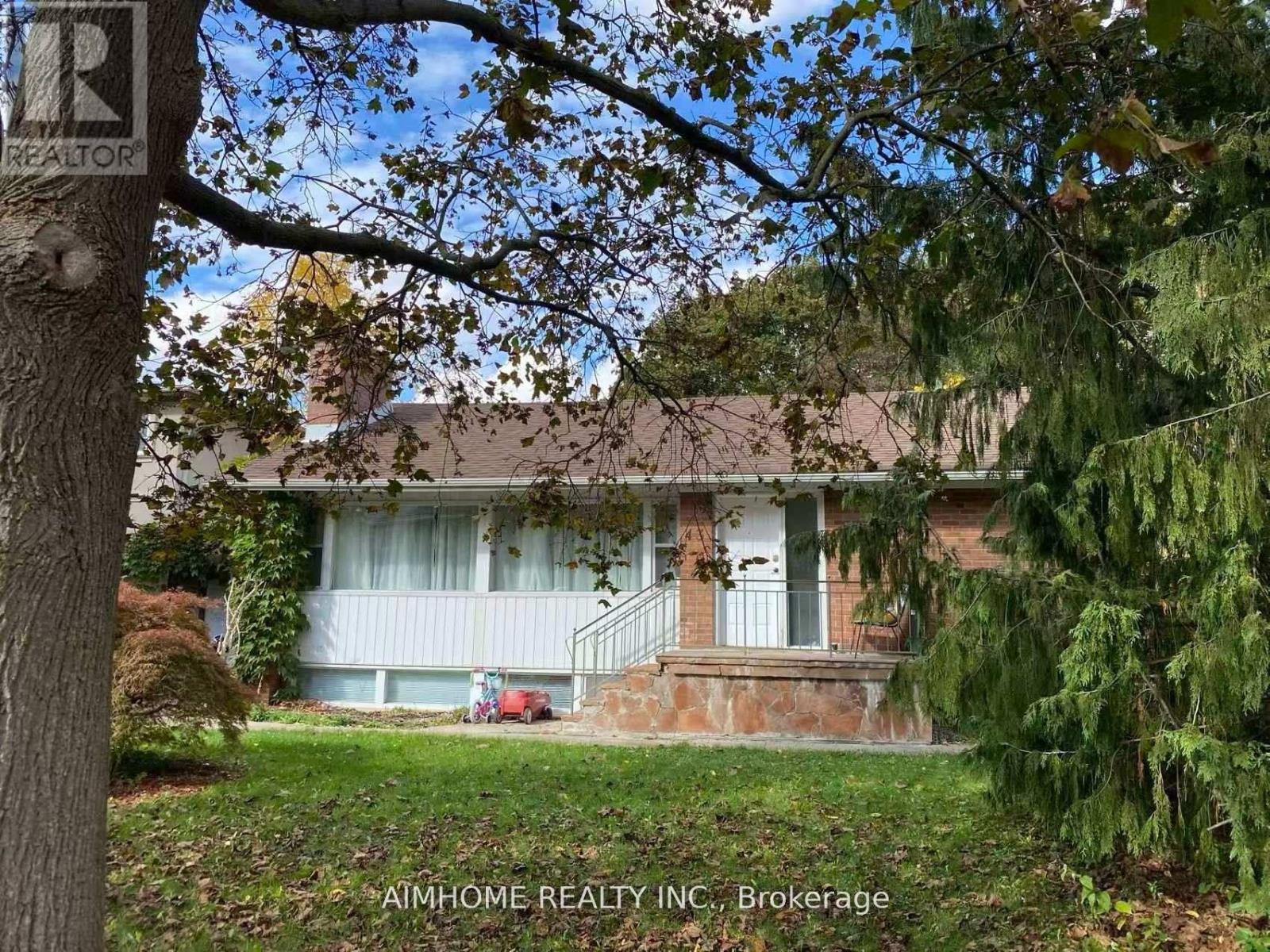 43 PLATEAU CRESCENT, Toronto, Ontario