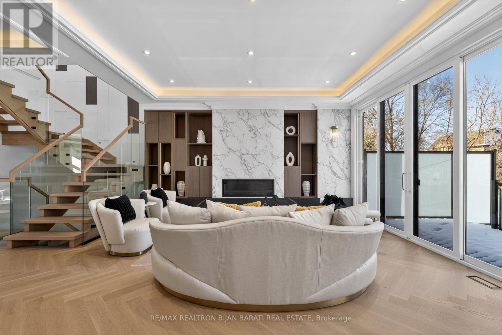 70 Abitibi Avenue, Toronto, Ontario  M2M 2V4 - Photo 5 - C12895750