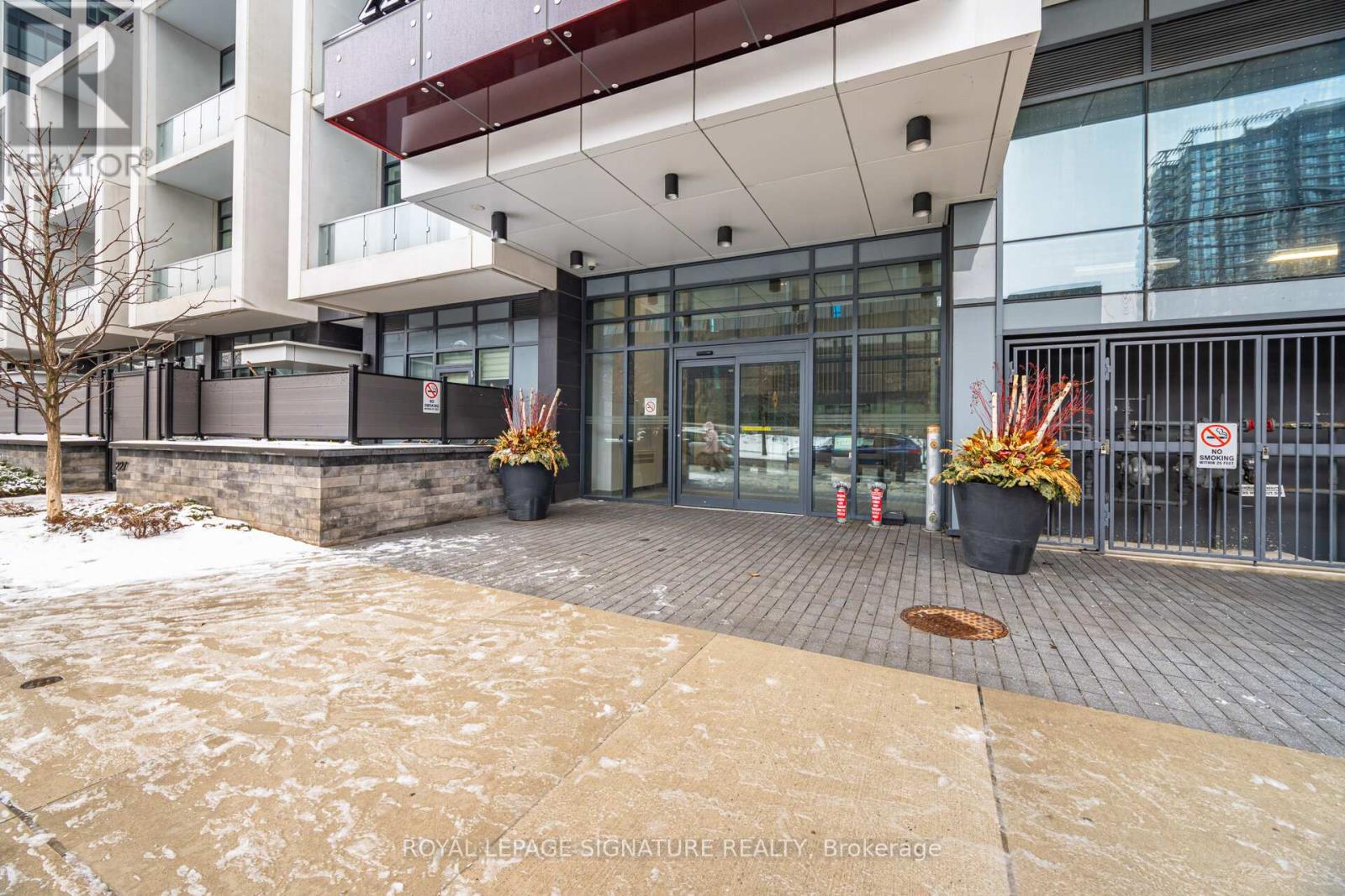 2201 - 225 Sumach Street, Toronto, Ontario  M5A 0P8 - Photo 3 - C12895796