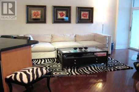 810 - 10 Delisle Avenue, Toronto, Ontario  M4V 3C6 - Photo 3 - C12895812