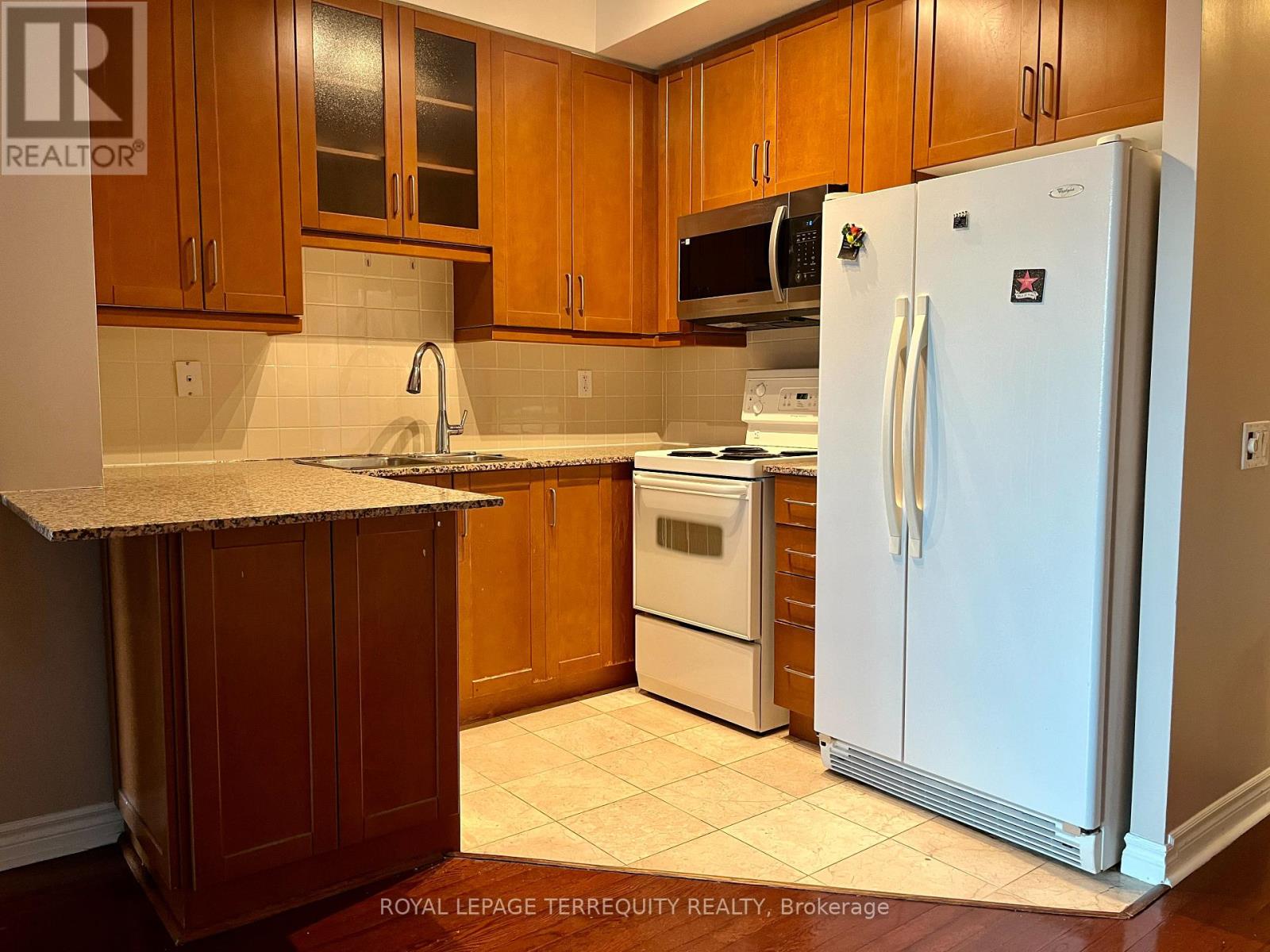 402 - 60 Byng Avenue, Toronto, Ontario  M2N 7K3 - Photo 8 - C12895868