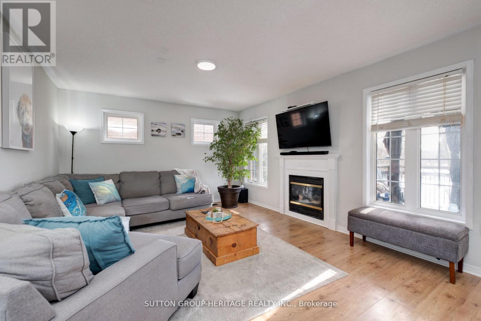 19 Bradbury Crescent, Ajax (Northwest Ajax), Ontario  L1T 4H5 - Photo 18 - E12895676