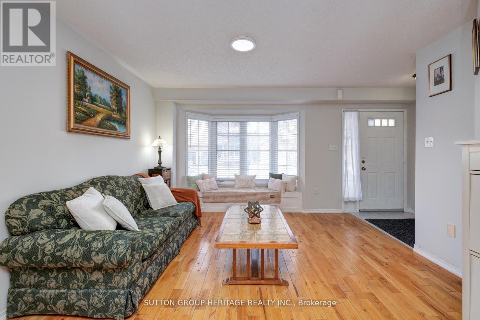 19 Bradbury Crescent, Ajax (Northwest Ajax), Ontario  L1T 4H5 - Photo 4 - E12895676