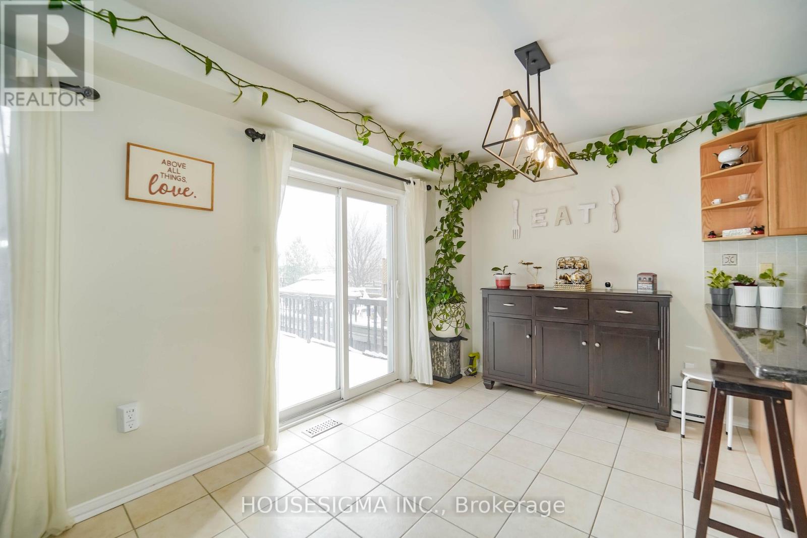 49 Mount Pleasant Avenue, Whitby, Ontario  L1N 0E1 - Photo 13 - E12895802