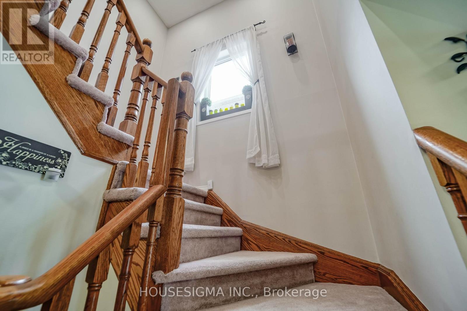 49 Mount Pleasant Avenue, Whitby, Ontario  L1N 0E1 - Photo 17 - E12895802