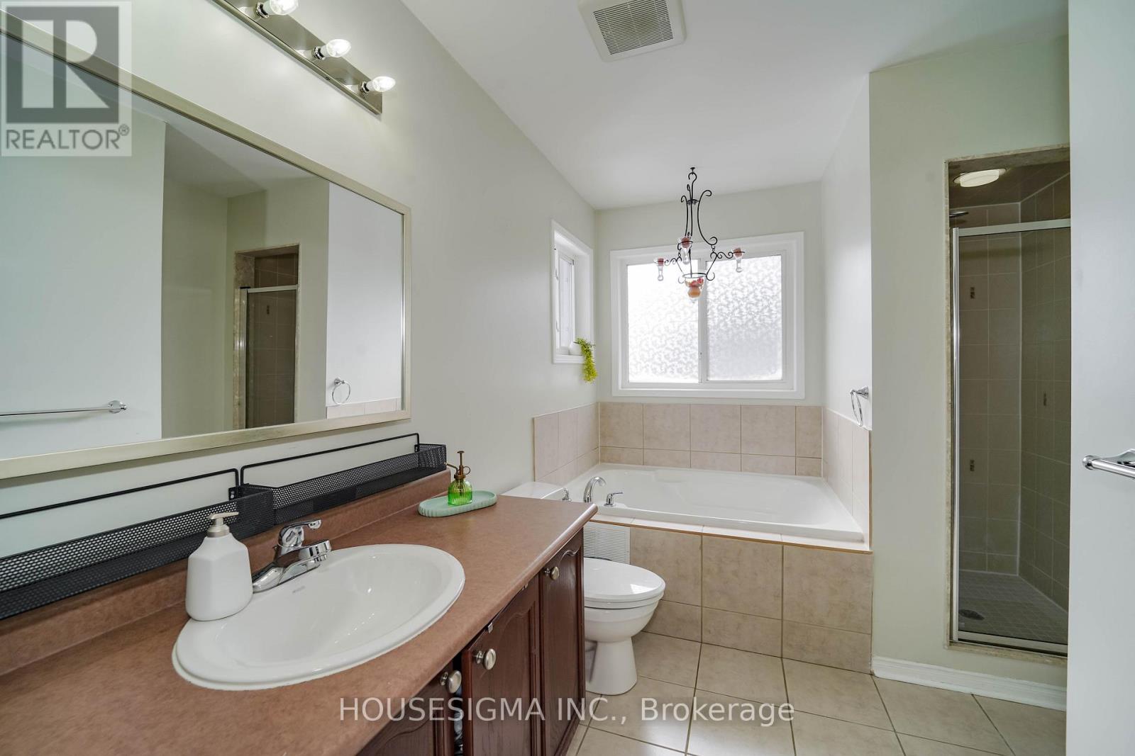 49 Mount Pleasant Avenue, Whitby, Ontario  L1N 0E1 - Photo 26 - E12895802