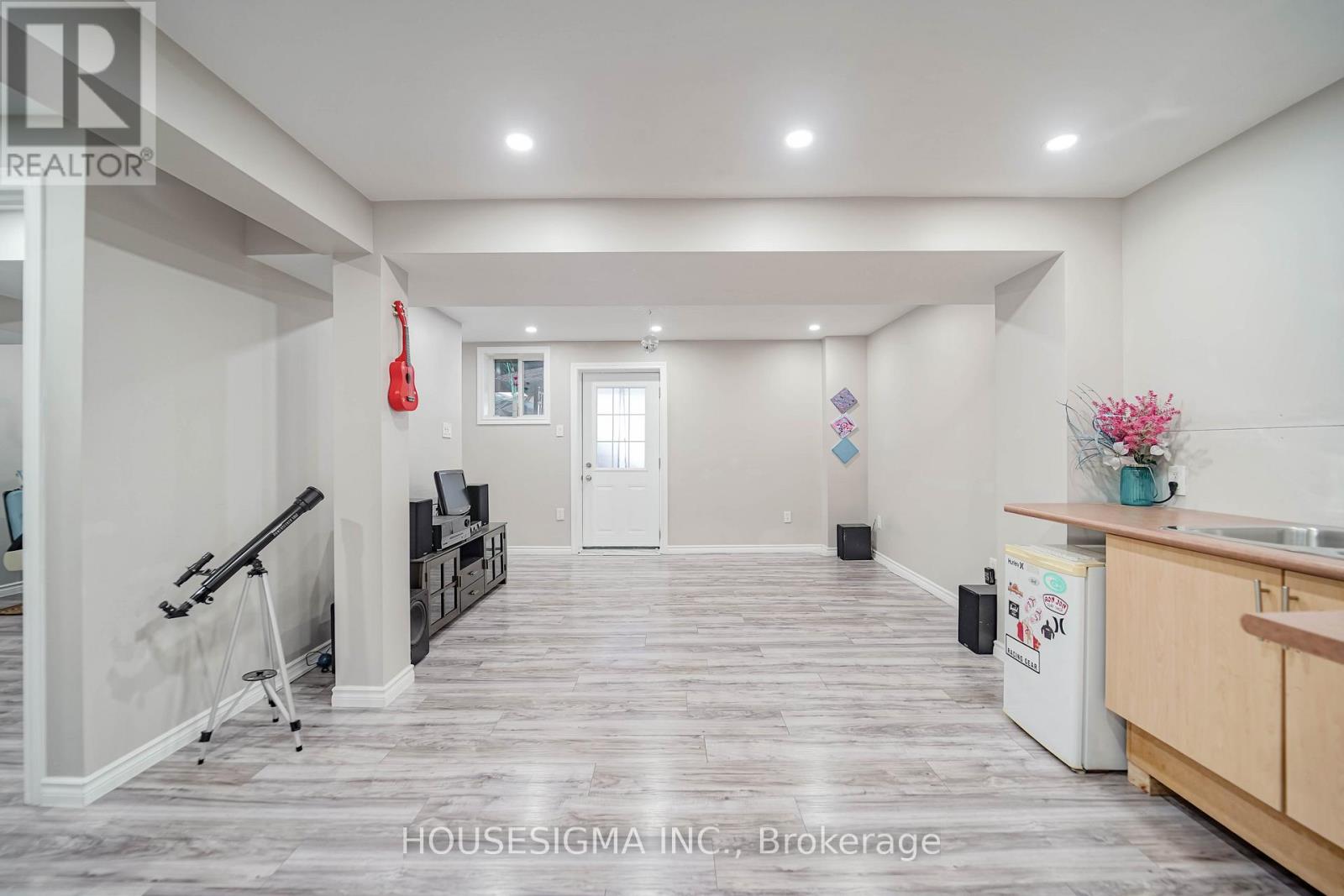 49 Mount Pleasant Avenue, Whitby, Ontario  L1N 0E1 - Photo 33 - E12895802