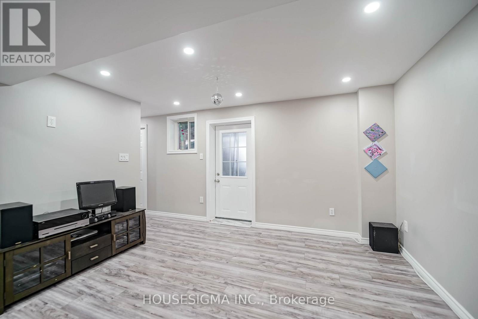 49 Mount Pleasant Avenue, Whitby, Ontario  L1N 0E1 - Photo 34 - E12895802