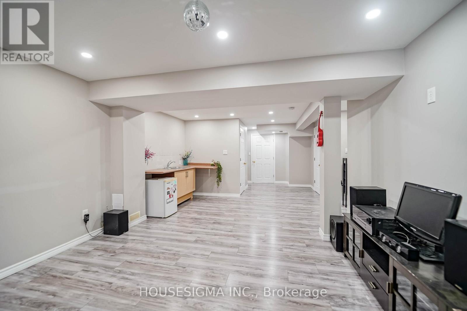 49 Mount Pleasant Avenue, Whitby, Ontario  L1N 0E1 - Photo 35 - E12895802