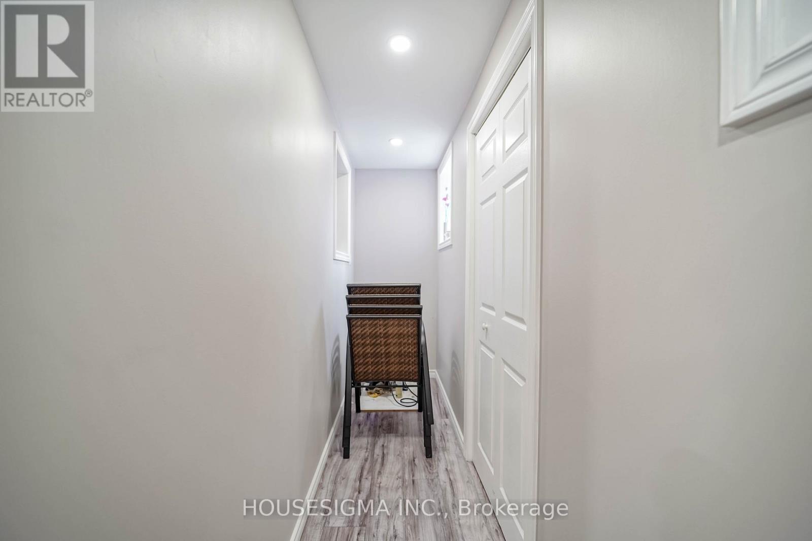 49 Mount Pleasant Avenue, Whitby, Ontario  L1N 0E1 - Photo 38 - E12895802