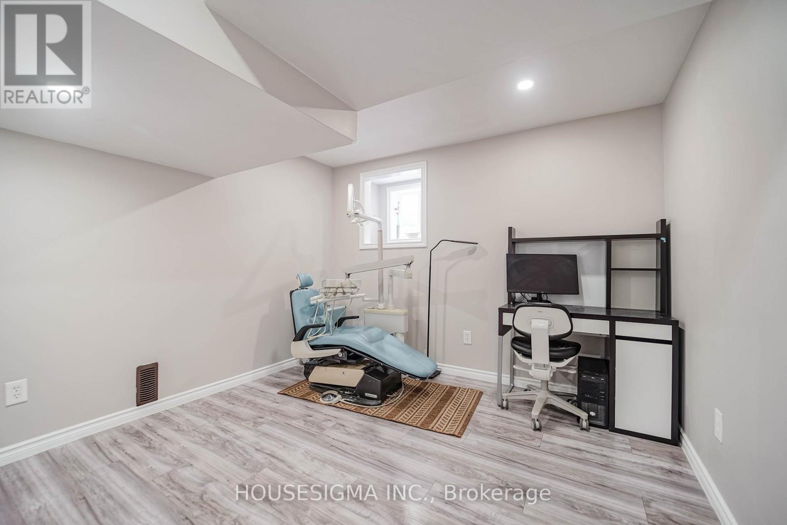 49 Mount Pleasant Avenue, Whitby, Ontario  L1N 0E1 - Photo 39 - E12895802