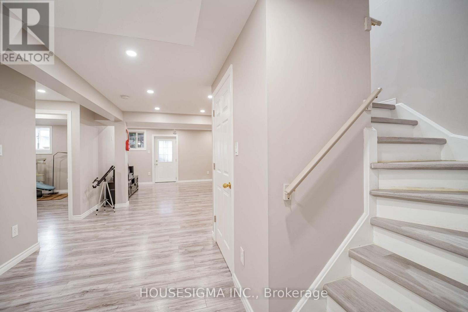 49 Mount Pleasant Avenue, Whitby, Ontario  L1N 0E1 - Photo 41 - E12895802