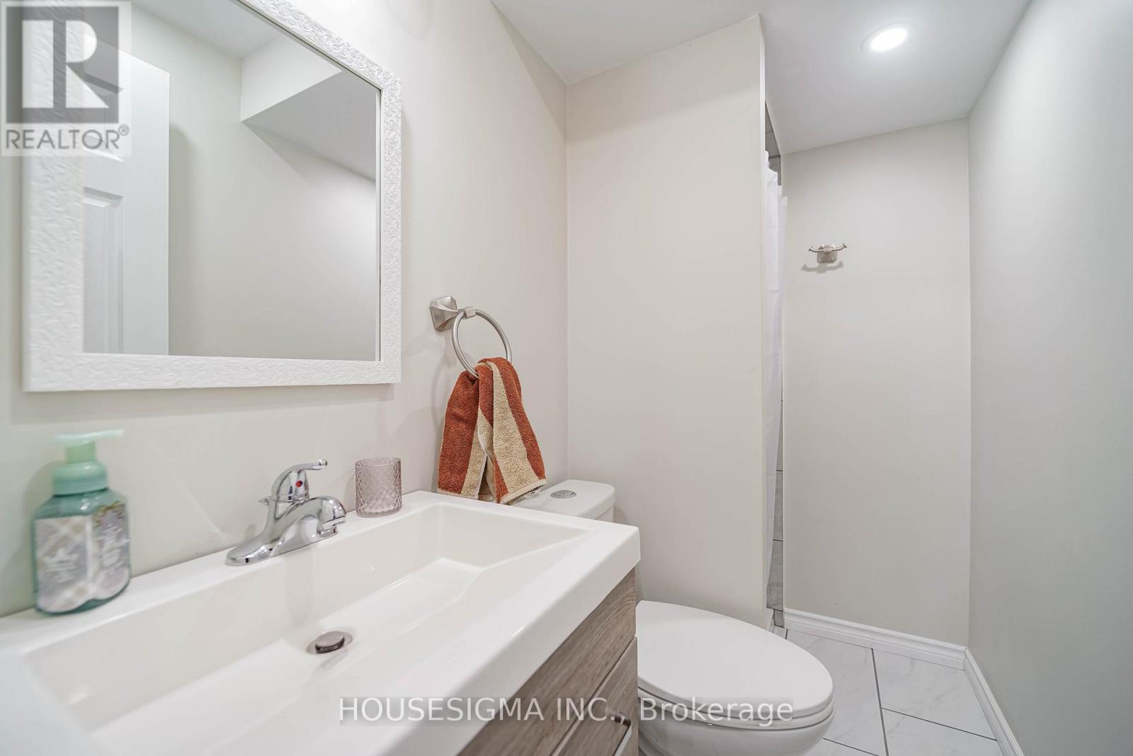 49 Mount Pleasant Avenue, Whitby, Ontario  L1N 0E1 - Photo 43 - E12895802