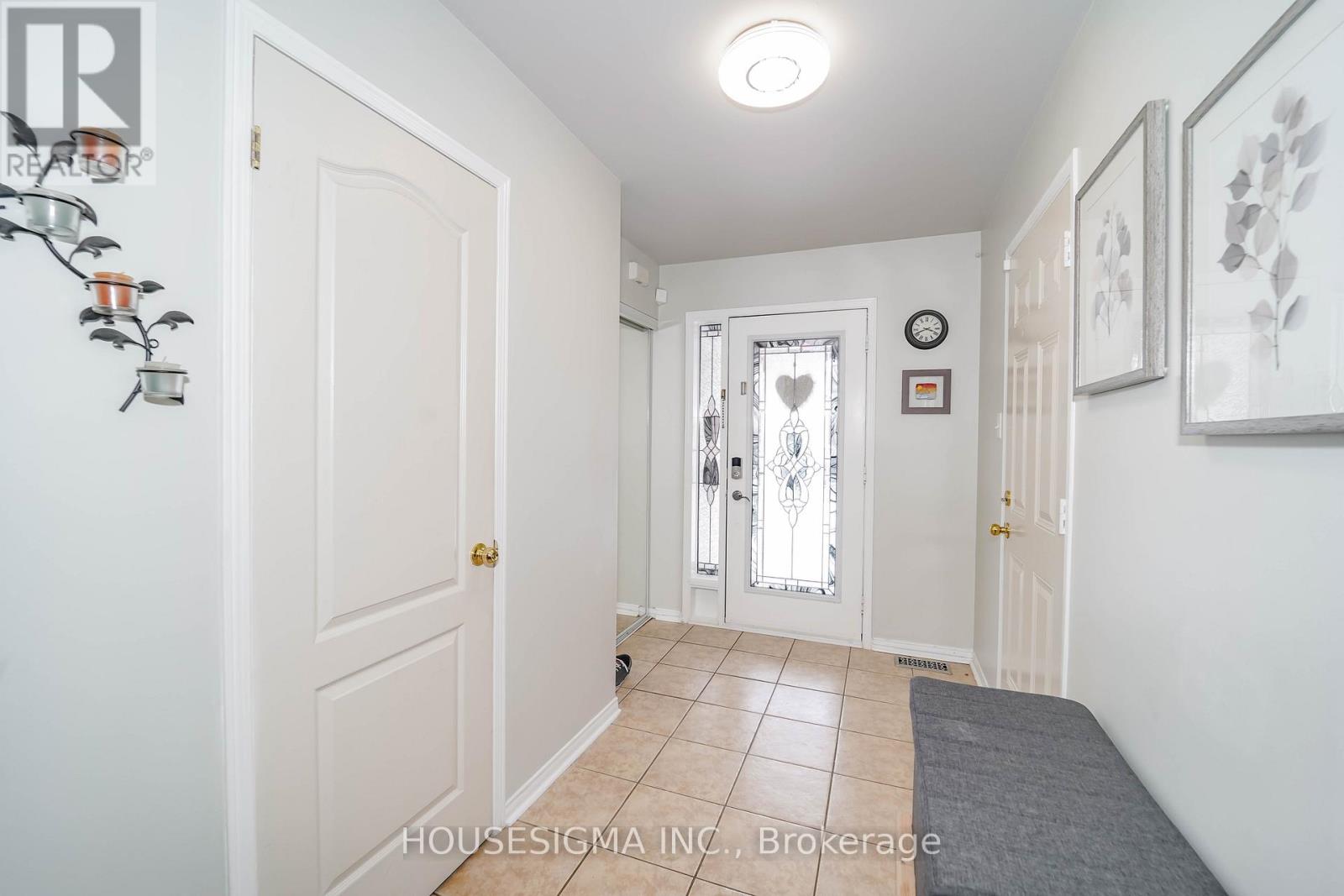 49 Mount Pleasant Avenue, Whitby, Ontario  L1N 0E1 - Photo 5 - E12895802