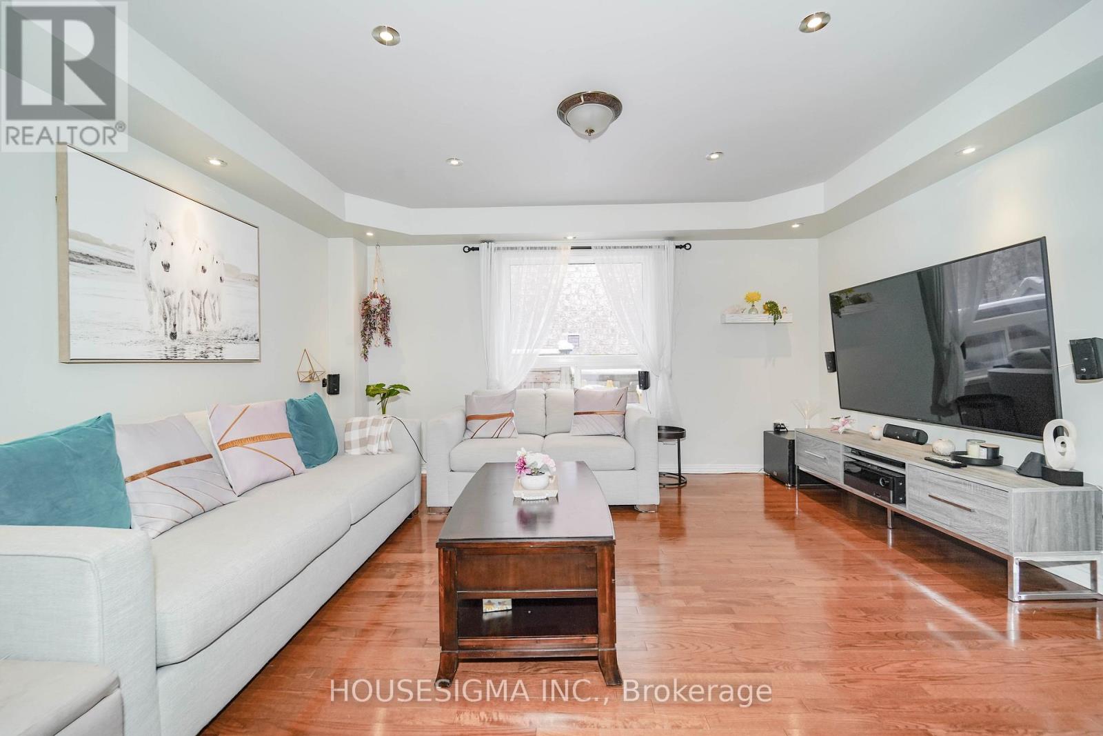 49 Mount Pleasant Avenue, Whitby, Ontario  L1N 0E1 - Photo 6 - E12895802