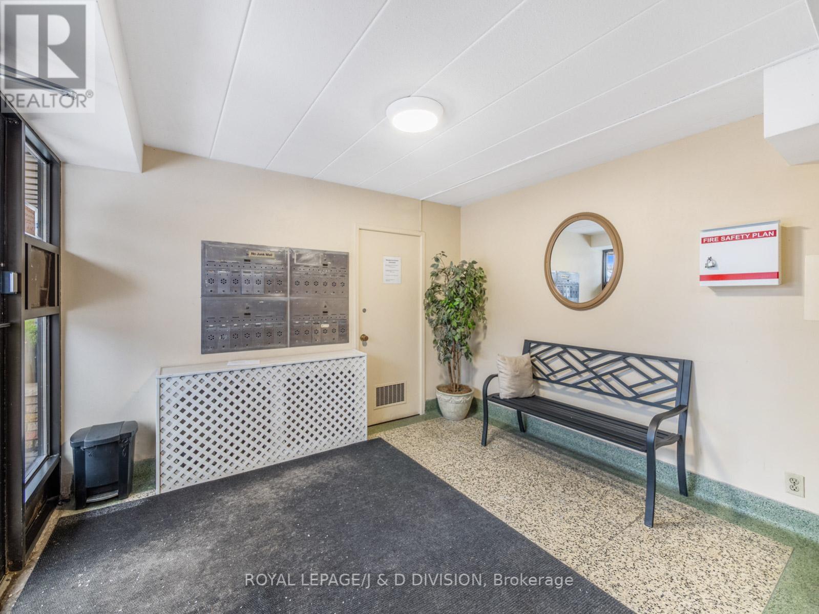 102 - 325 Sammon Avenue, Toronto, Ontario  M4J 2A1 - Photo 11 - E12895840