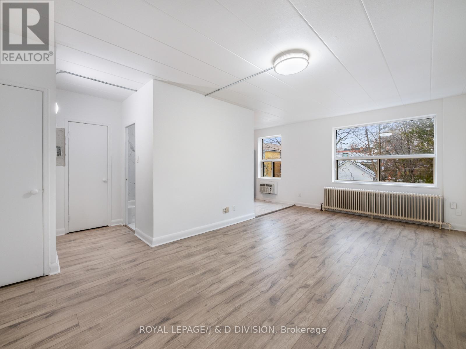 102 - 325 Sammon Avenue, Toronto, Ontario  M4J 2A1 - Photo 8 - E12895840