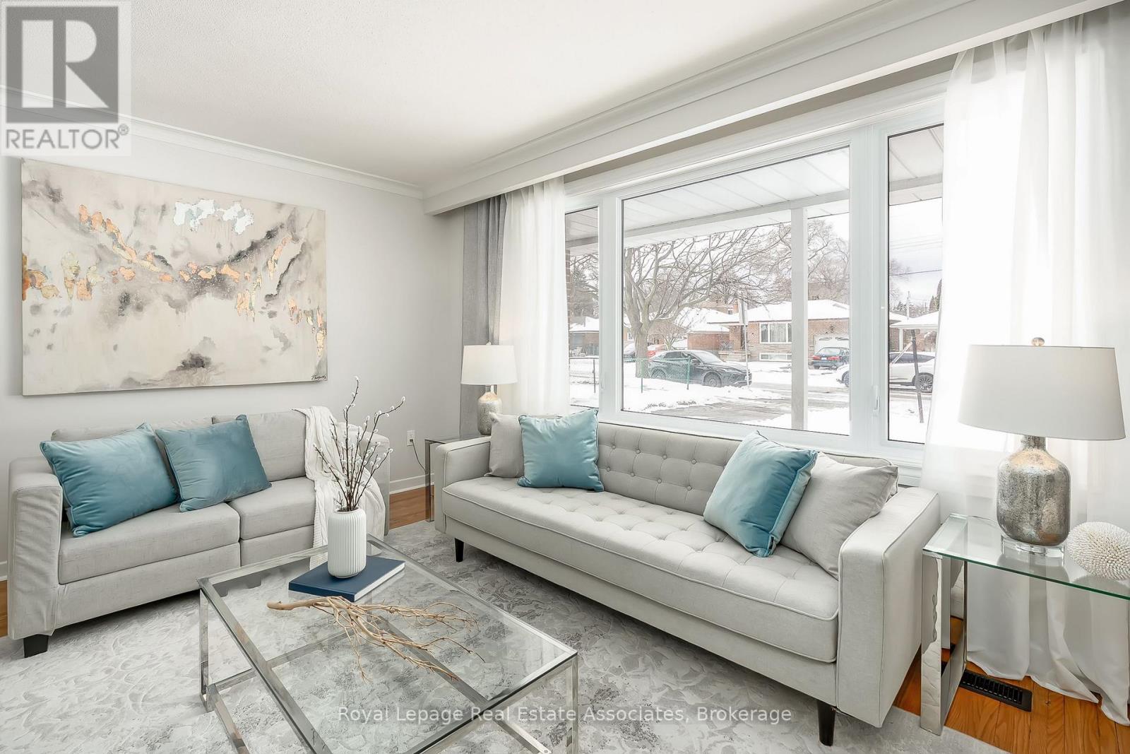 41 Sedgemount Drive, Toronto, Ontario  M1H 1X4 - Photo 10 - E12895860