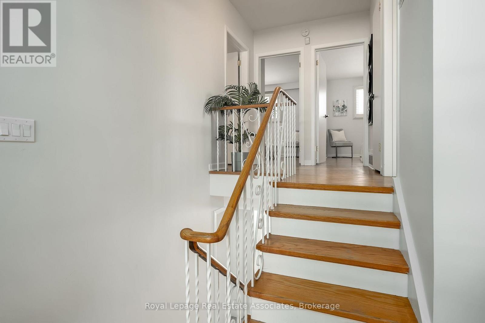 41 Sedgemount Drive, Toronto, Ontario  M1H 1X4 - Photo 19 - E12895860