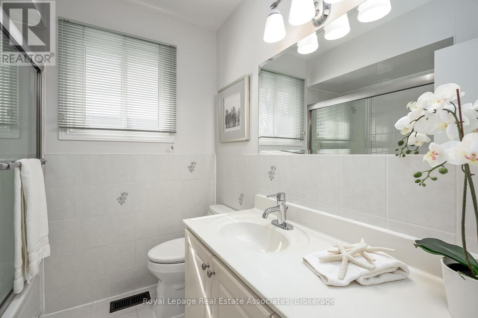 41 Sedgemount Drive, Toronto, Ontario  M1H 1X4 - Photo 26 - E12895860