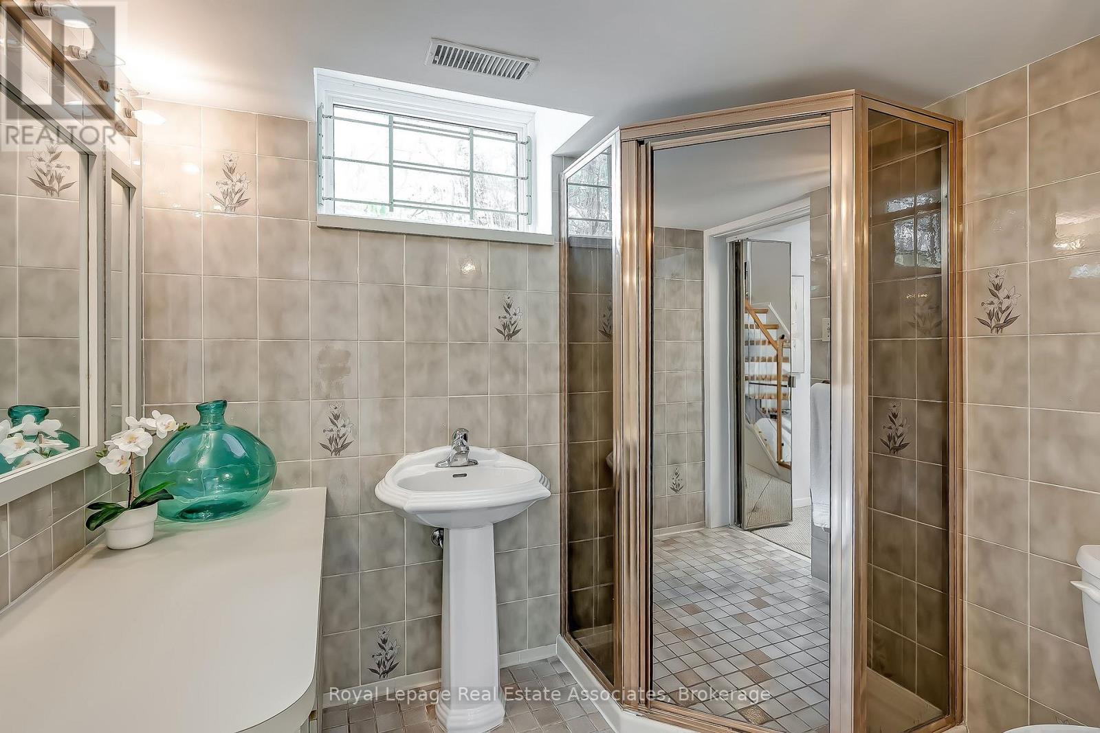 41 Sedgemount Drive, Toronto, Ontario  M1H 1X4 - Photo 33 - E12895860