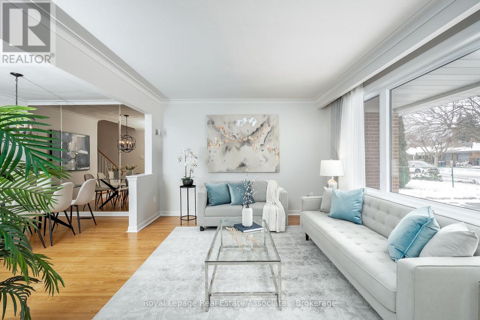 41 Sedgemount Drive, Toronto, Ontario  M1H 1X4 - Photo 6 - E12895860