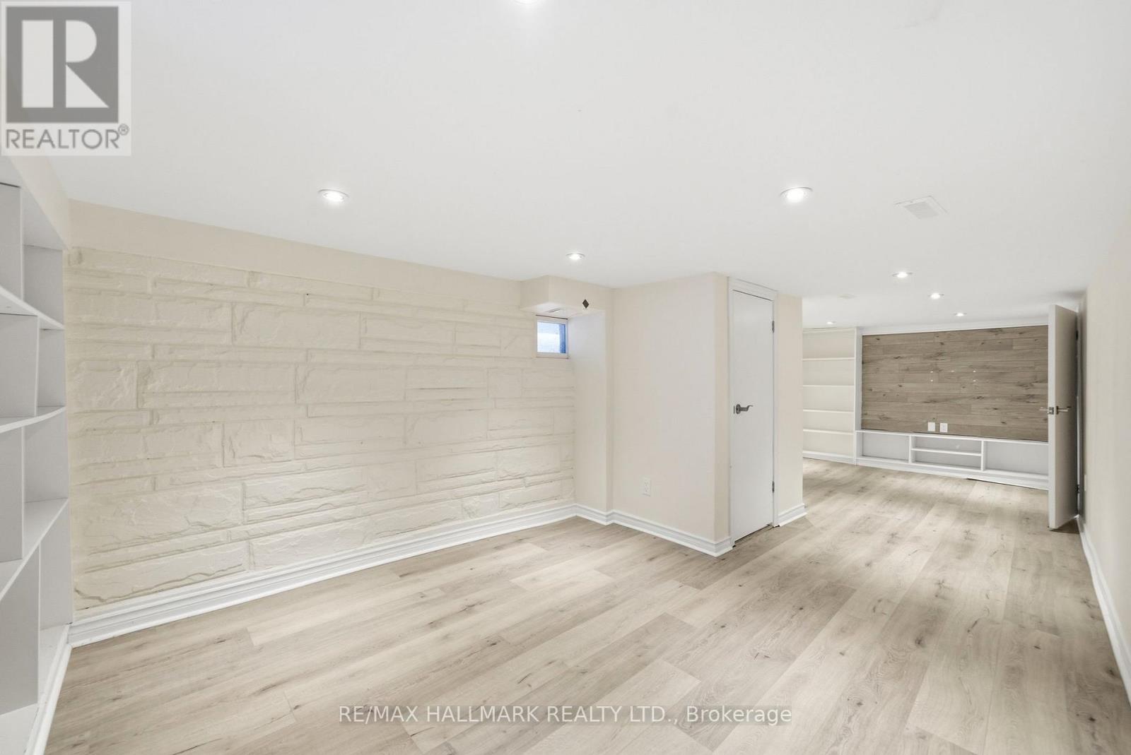 1002 Victoria Park Avenue, Toronto, Ontario  M4B 2J6 - Photo 36 - E12895892