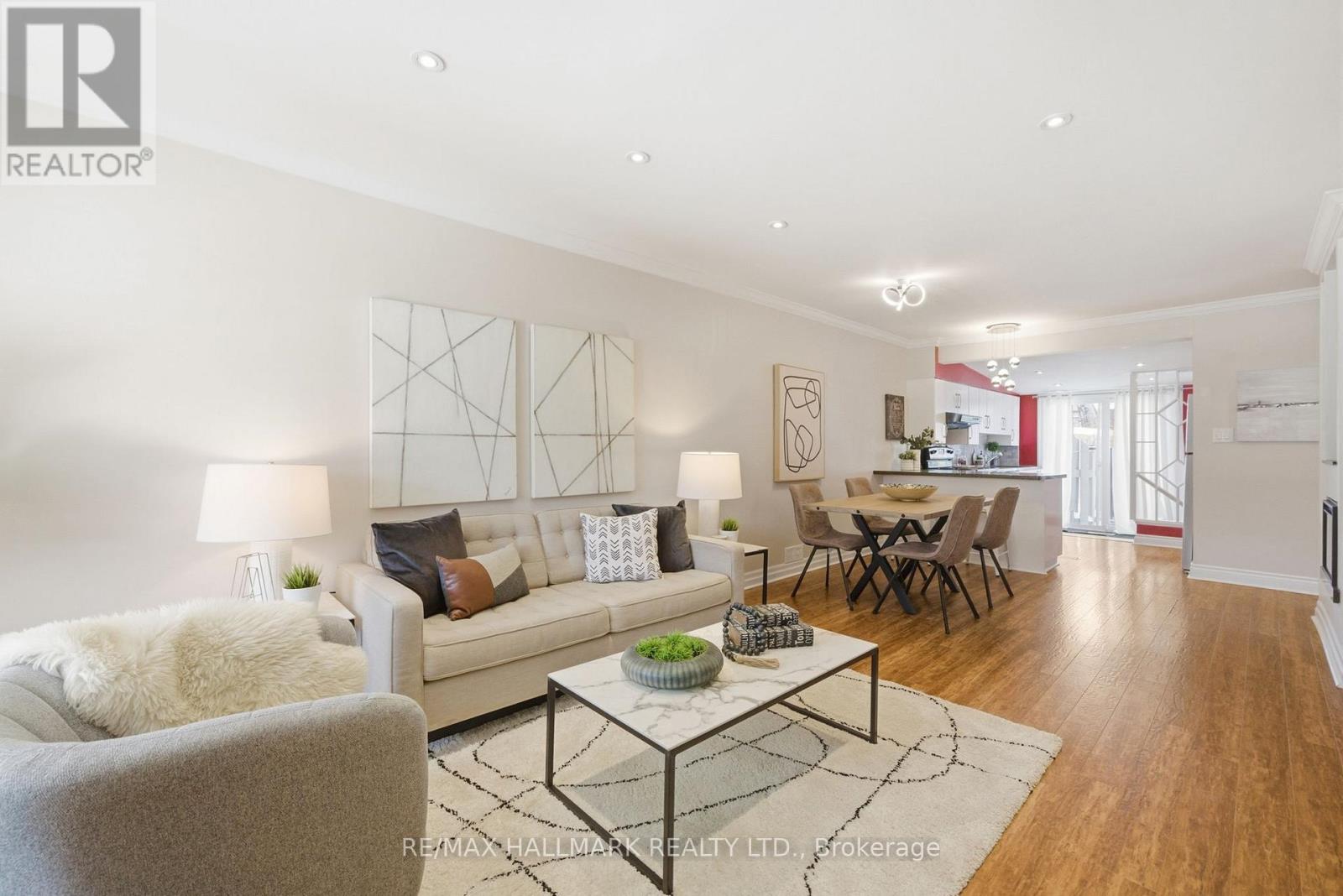 1002 Victoria Park Avenue, Toronto, Ontario  M4B 2J6 - Photo 7 - E12895892