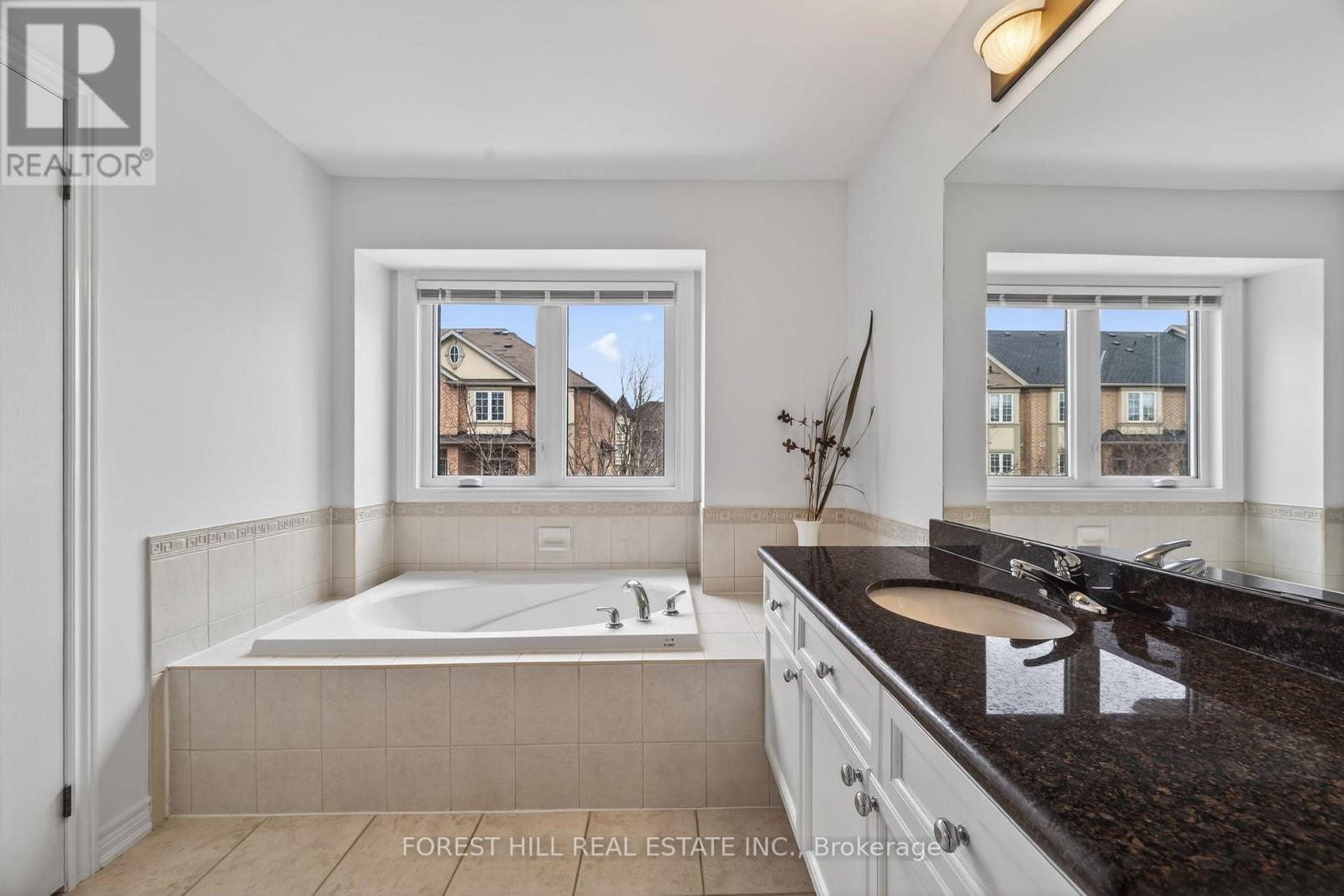 9 - 71 Puccini Drive, Richmond Hill, Ontario  L4E 4X8 - Photo 19 - N12895648