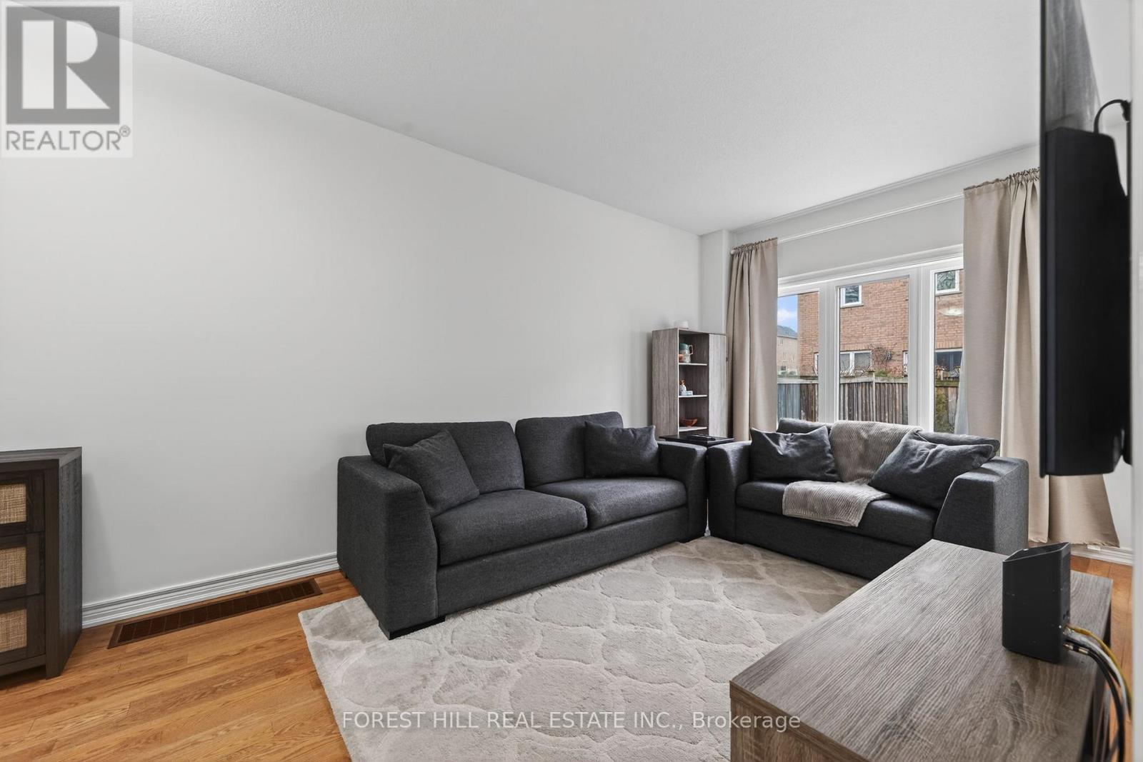 9 - 71 Puccini Drive, Richmond Hill, Ontario  L4E 4X8 - Photo 5 - N12895648