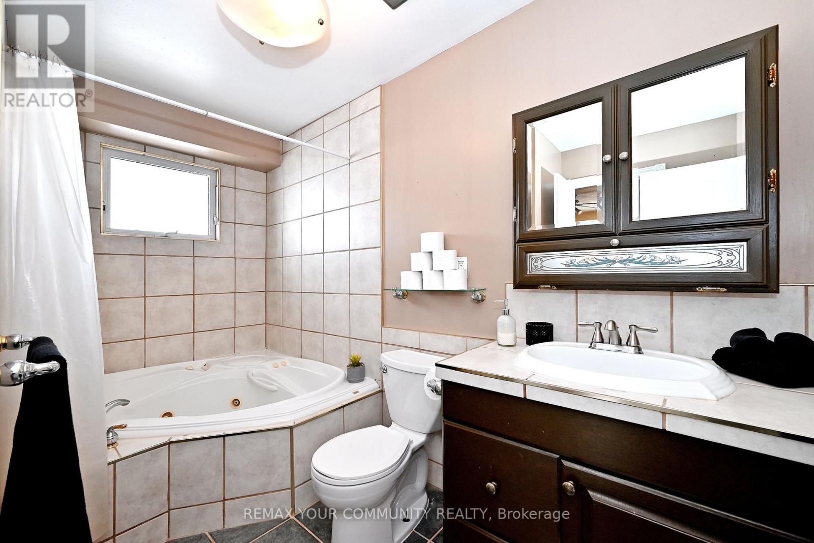 56 James Street, Bradford West Gwillimbury, Ontario  L3Z 2B4 - Photo 27 - N12895692