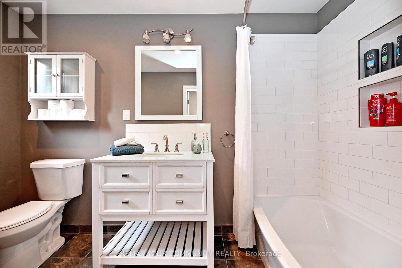 56 James Street, Bradford West Gwillimbury, Ontario  L3Z 2B4 - Photo 40 - N12895692