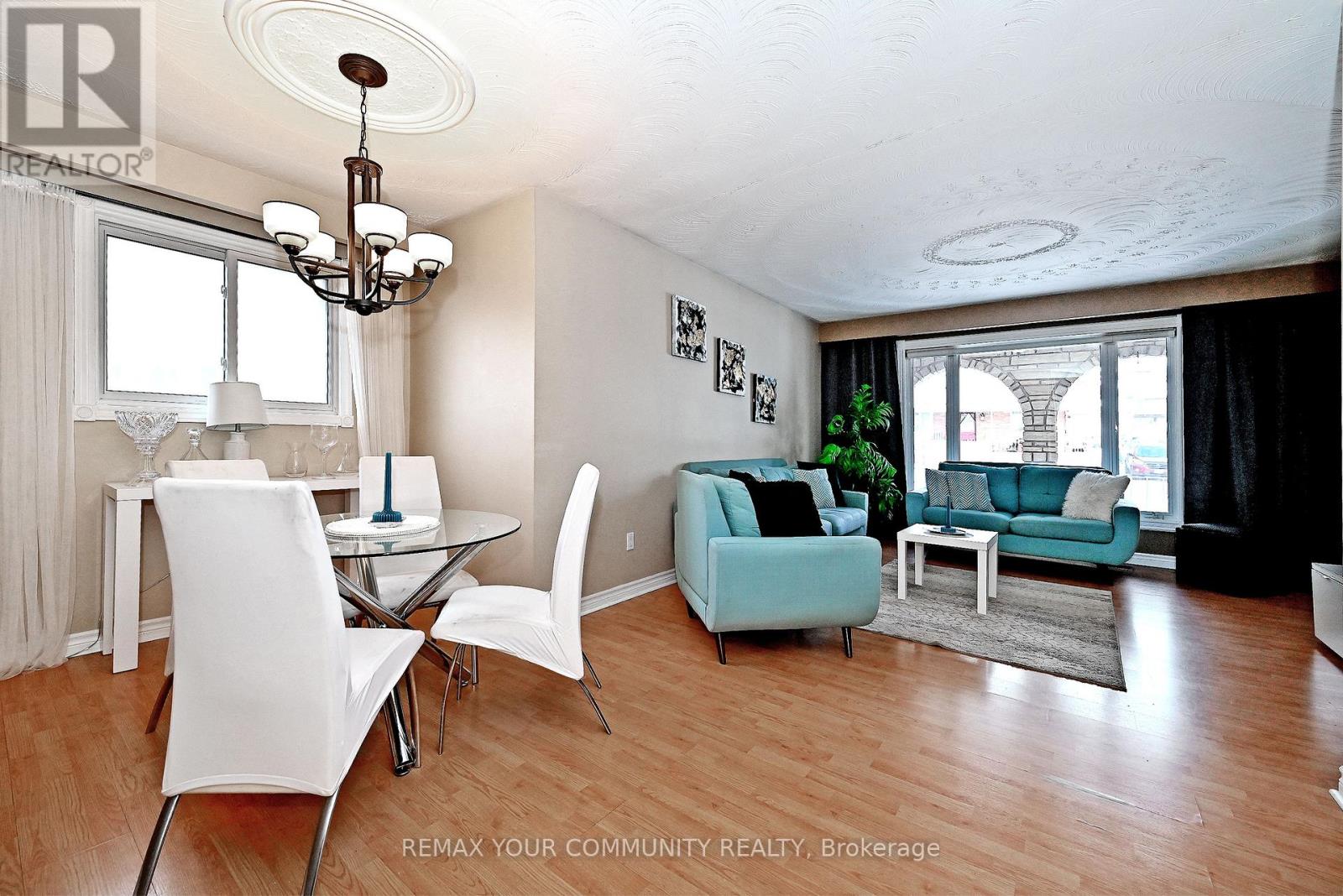 56 James Street, Bradford West Gwillimbury, Ontario  L3Z 2B4 - Photo 9 - N12895692