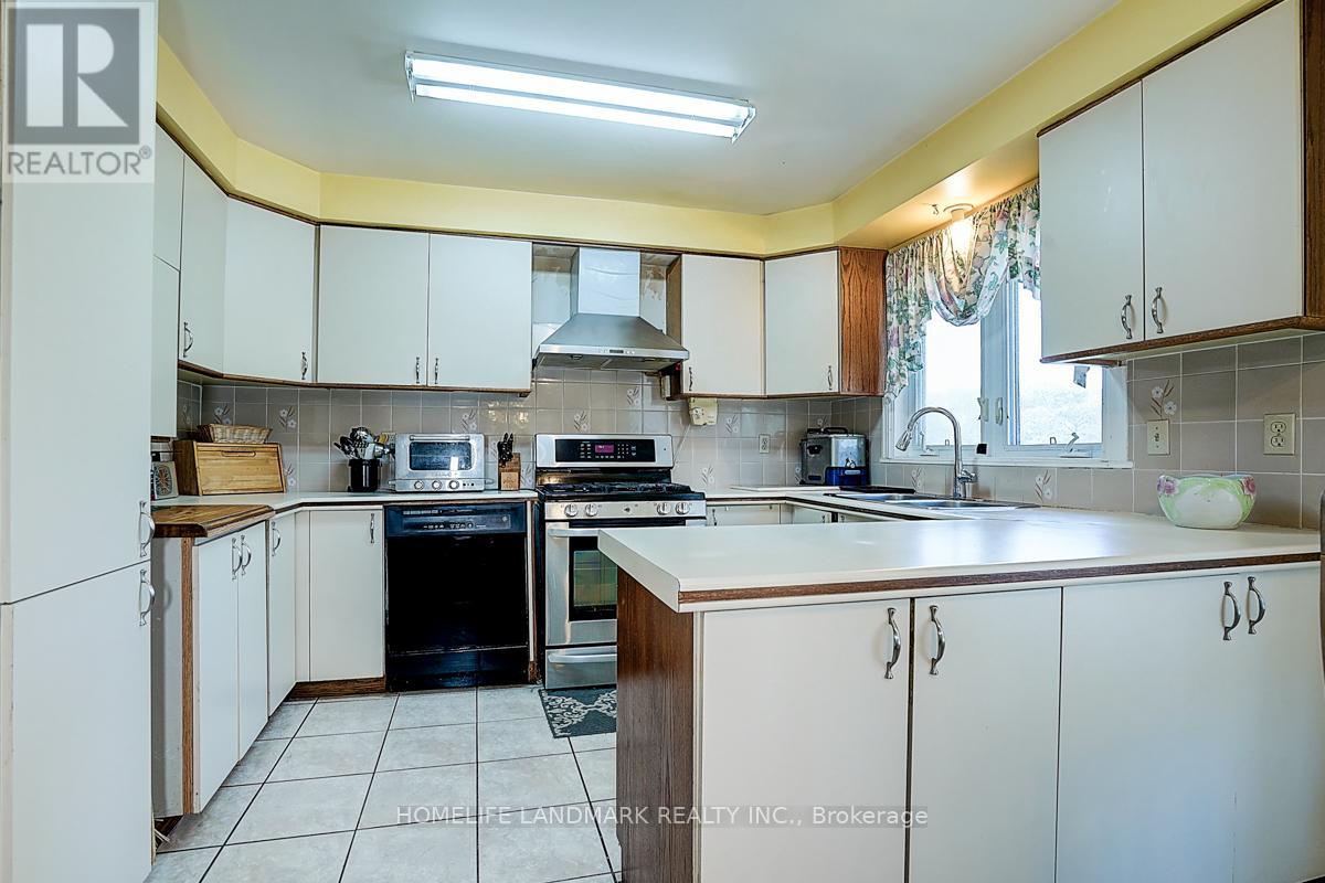 6068 Bloomington Road, Whitchurch-Stouffville, Ontario  L4A 2W7 - Photo 21 - N12895748