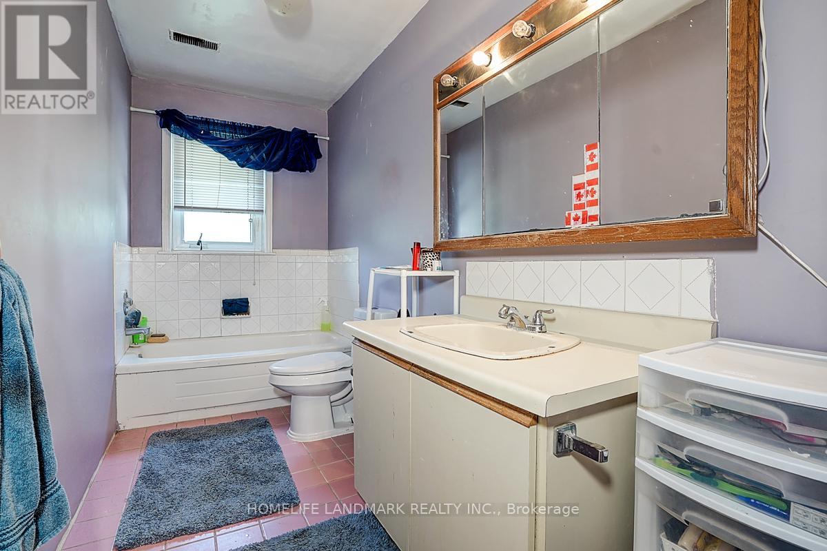 6068 Bloomington Road, Whitchurch-Stouffville, Ontario  L4A 2W7 - Photo 25 - N12895748